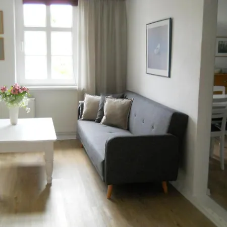 Monique In Alt-sassnitz *